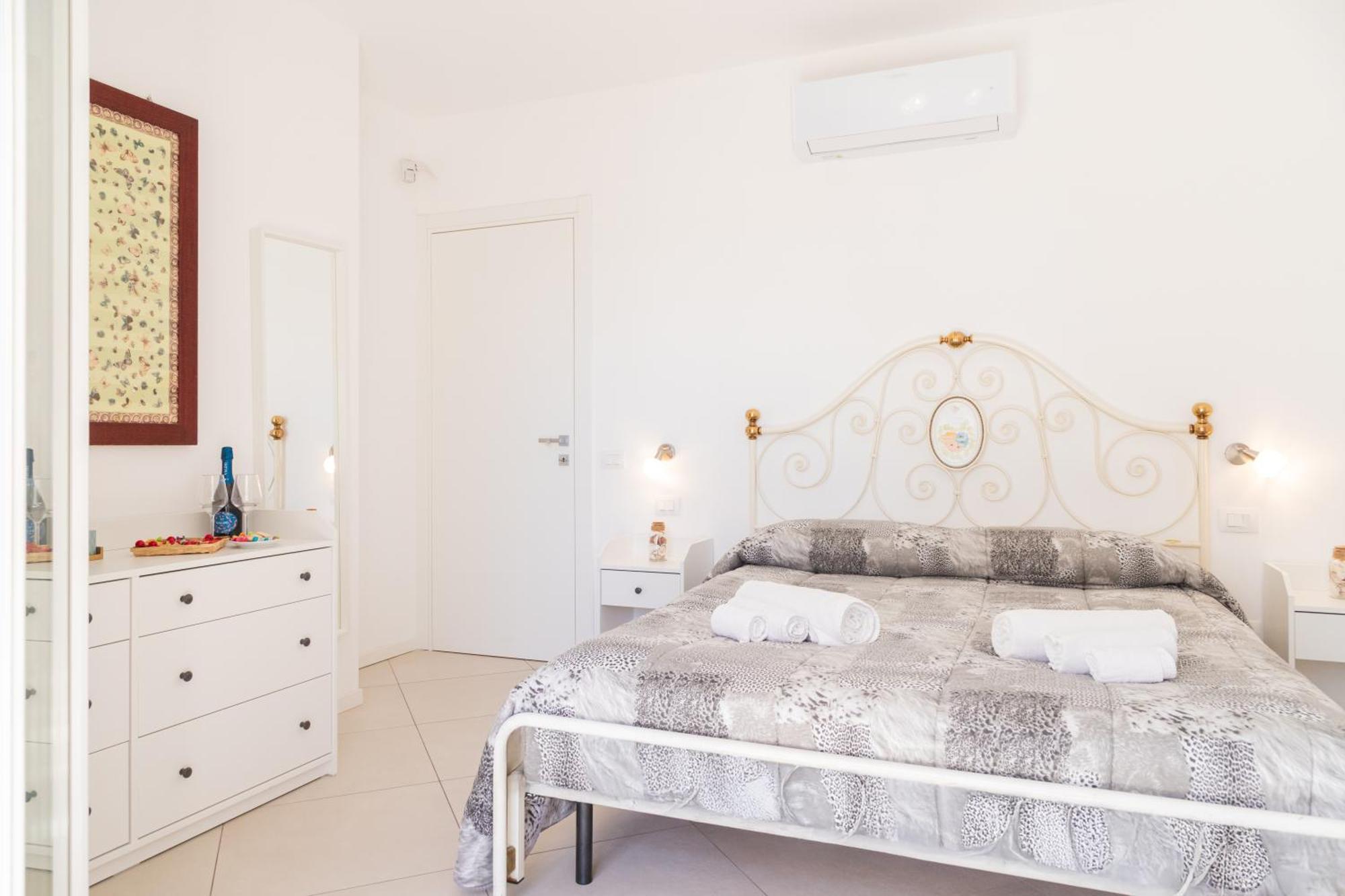 Апартаменты Residenza Del Barone Luxury House - Pula, Sardegna Экстерьер фото